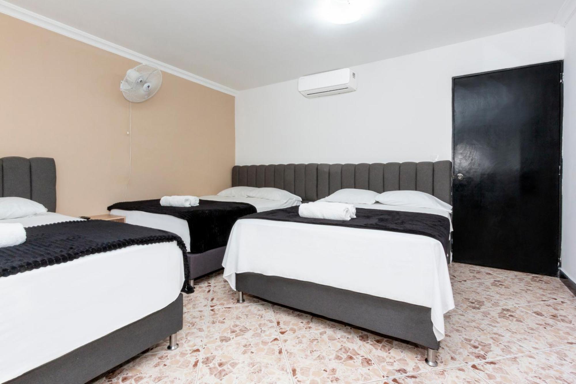 Hotel De Leon Estadio Medellín Zewnętrze zdjęcie