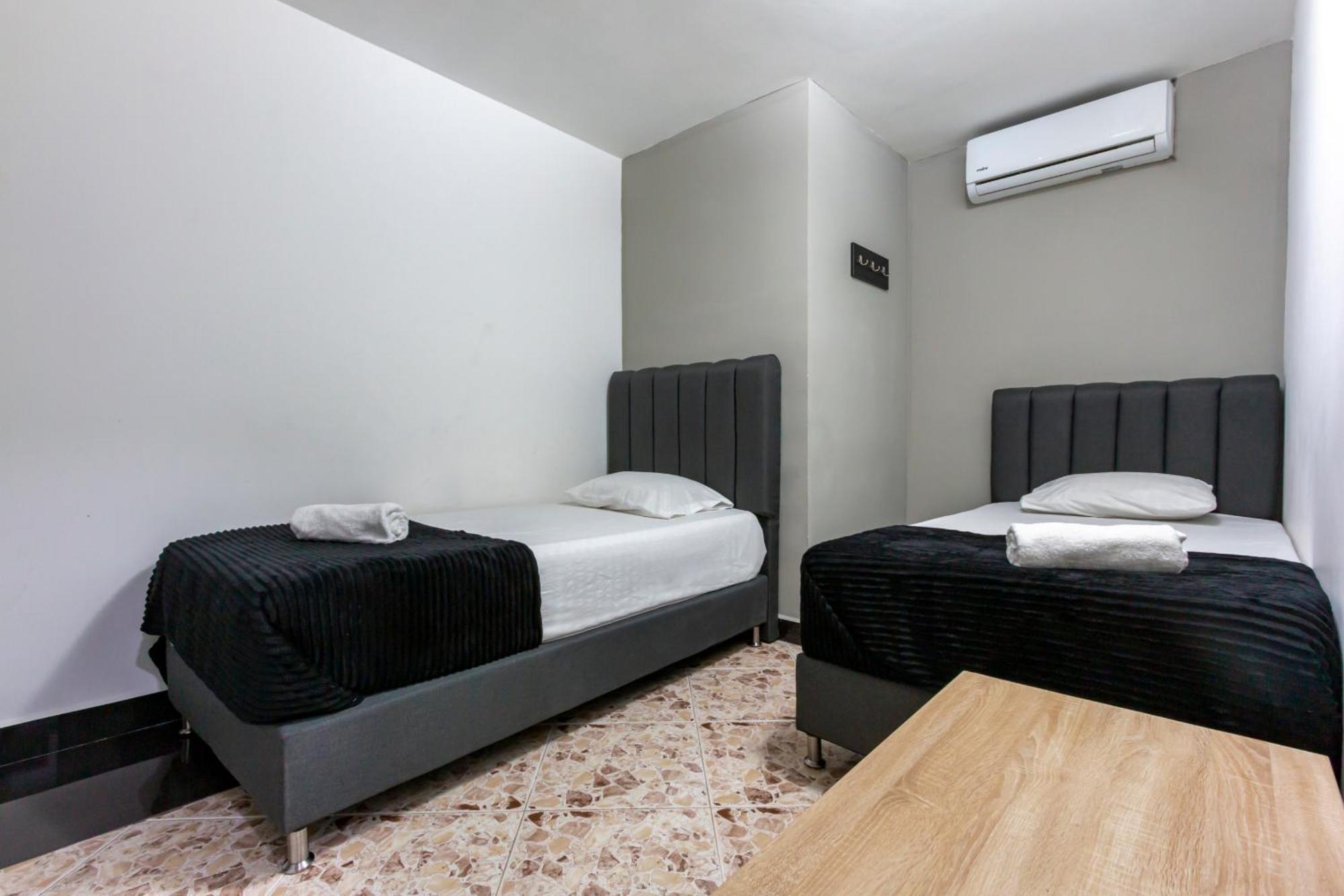Hotel De Leon Estadio Medellín Zewnętrze zdjęcie