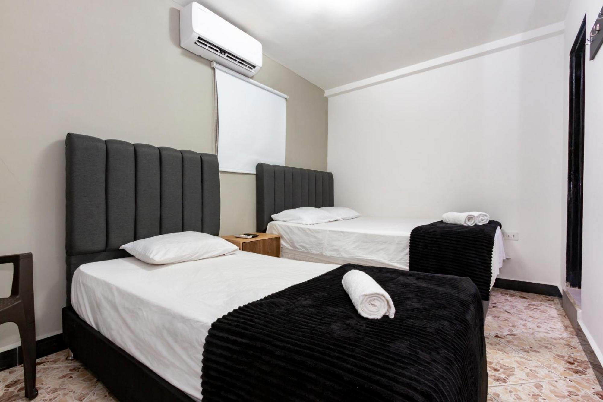 Hotel De Leon Estadio Medellín Zewnętrze zdjęcie