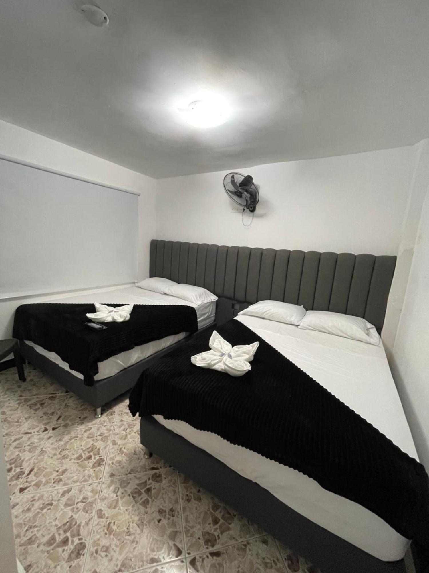 Hotel De Leon Estadio Medellín Zewnętrze zdjęcie