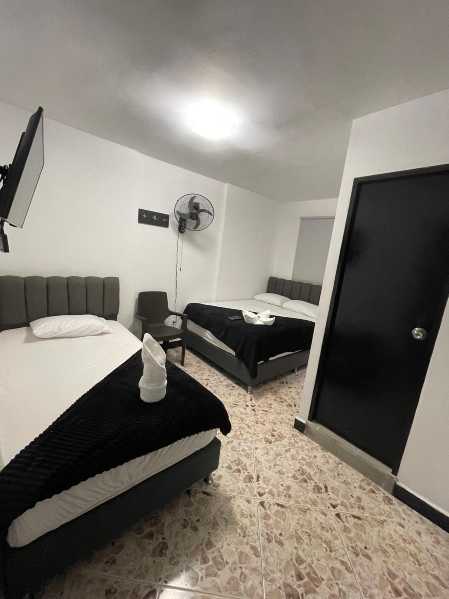 Hotel De Leon Estadio Medellín Zewnętrze zdjęcie
