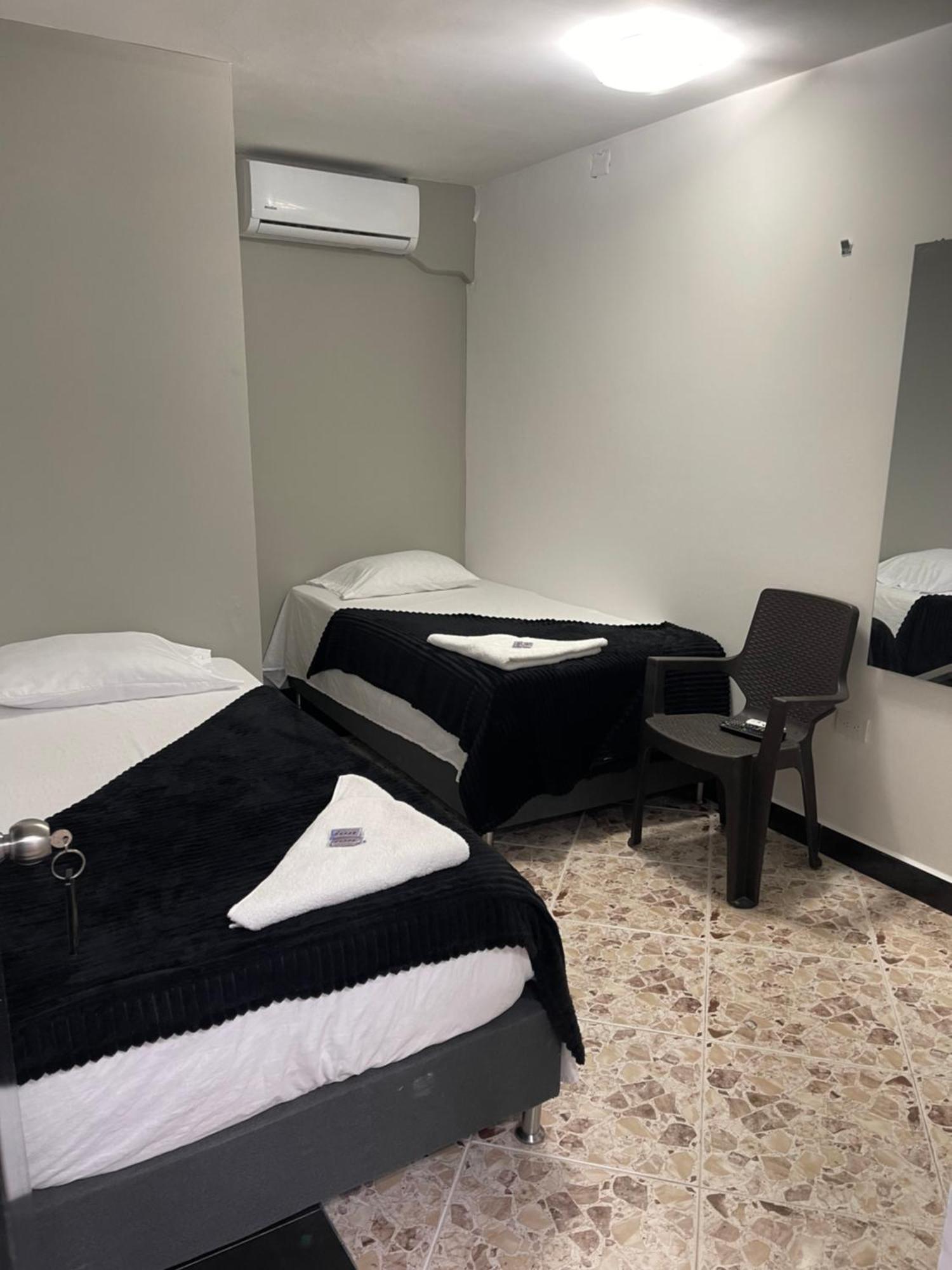 Hotel De Leon Estadio Medellín Zewnętrze zdjęcie