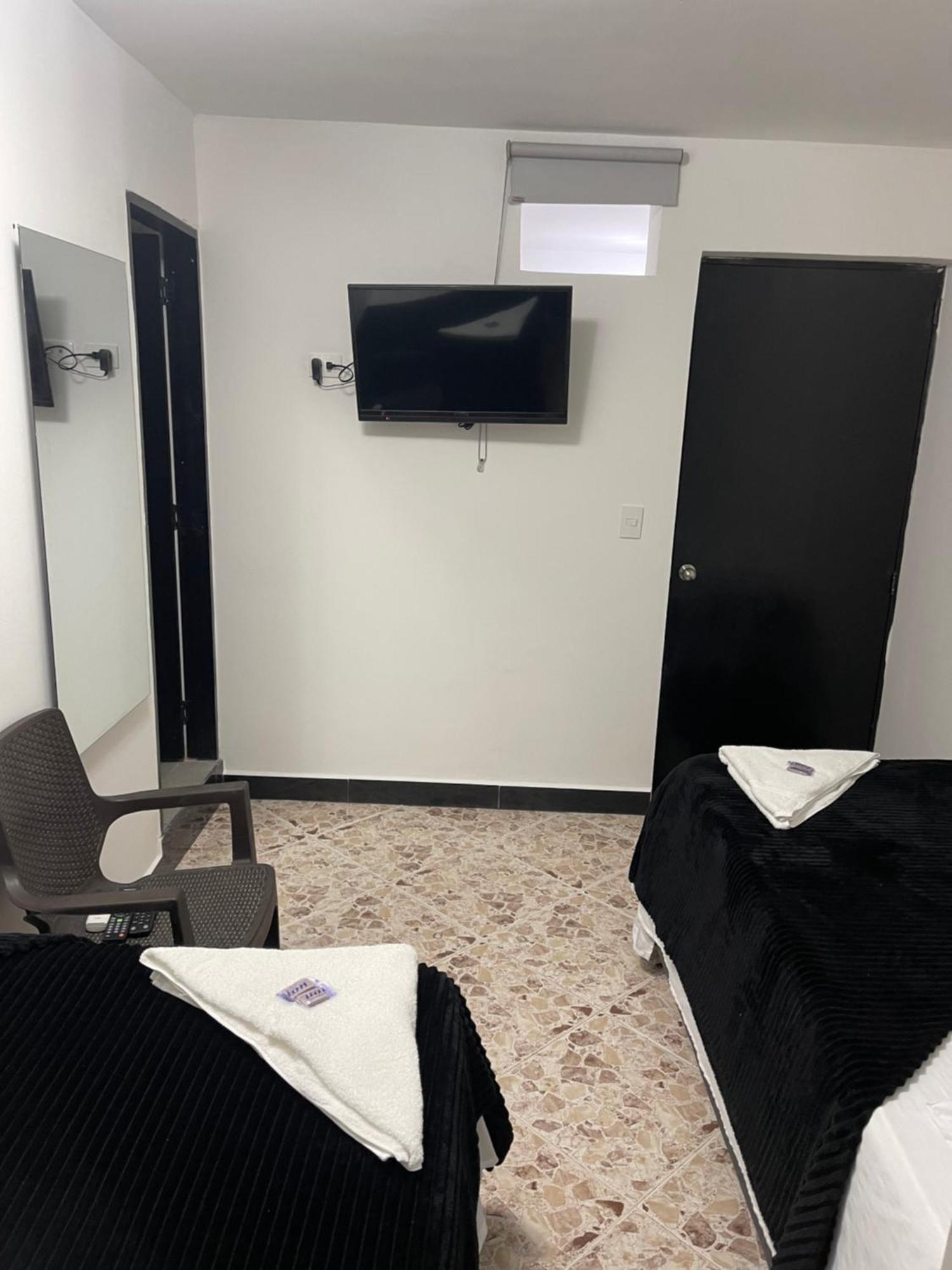 Hotel De Leon Estadio Medellín Zewnętrze zdjęcie